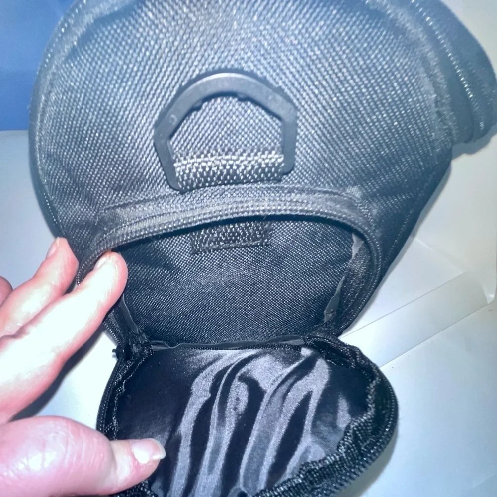 Small Canon Gadget Camera Bag NWT - Adj sections